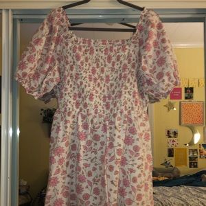 Universal Threads Puff sleeve dress NEVER WORN